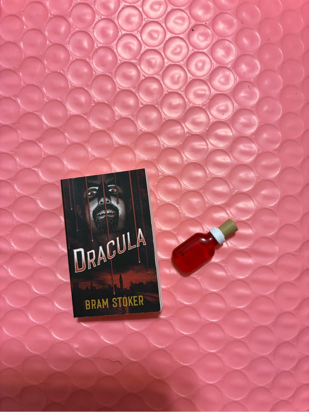 🩸 Mini Brands Books Luxury Edition – Dracula by Bram Stoker